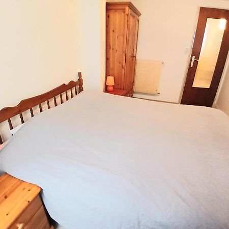 Charmant Petit Appartement Avec Bel Exterieur. Saint-Amarin Room photo